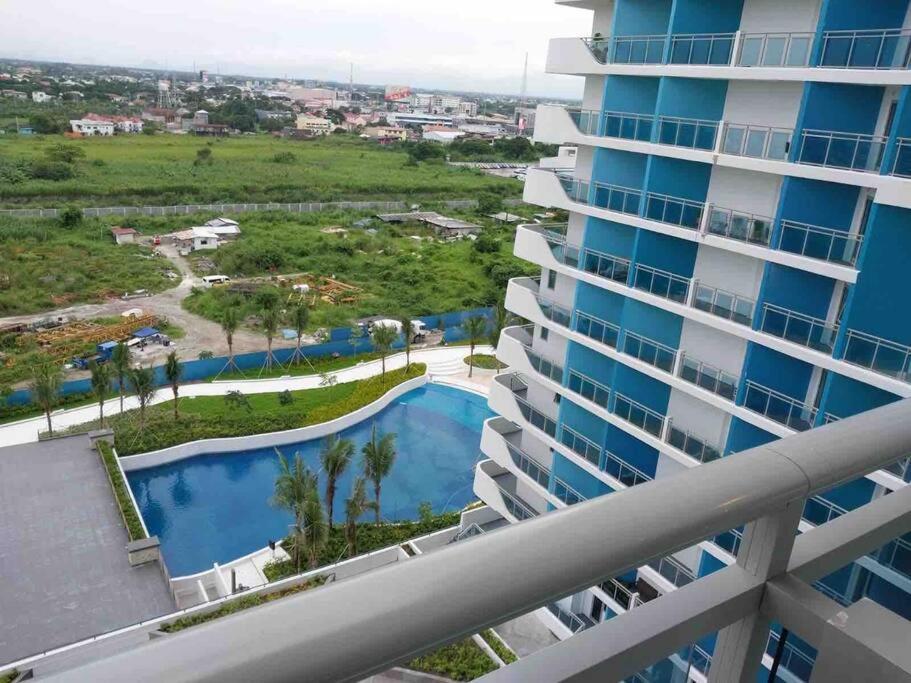 1Bedroom Unit At Azure North With Netflix Up To 6Pax San Fernando  Exterior foto